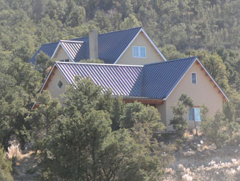 Double adobe ecological residence in Canyoncito, New Mexico